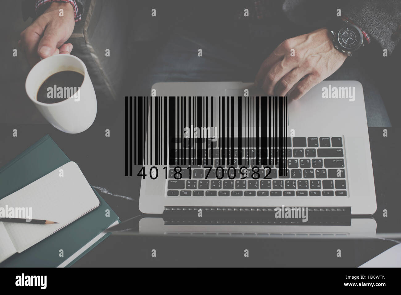 Barcode-Elektronik-Label Laser Logistikkonzept Scanner Stockfoto