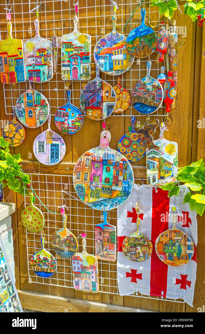 Die handbemalte Schneidebretter und Nudelhölzer sind die besten Souvenirs für Küche Stockfoto