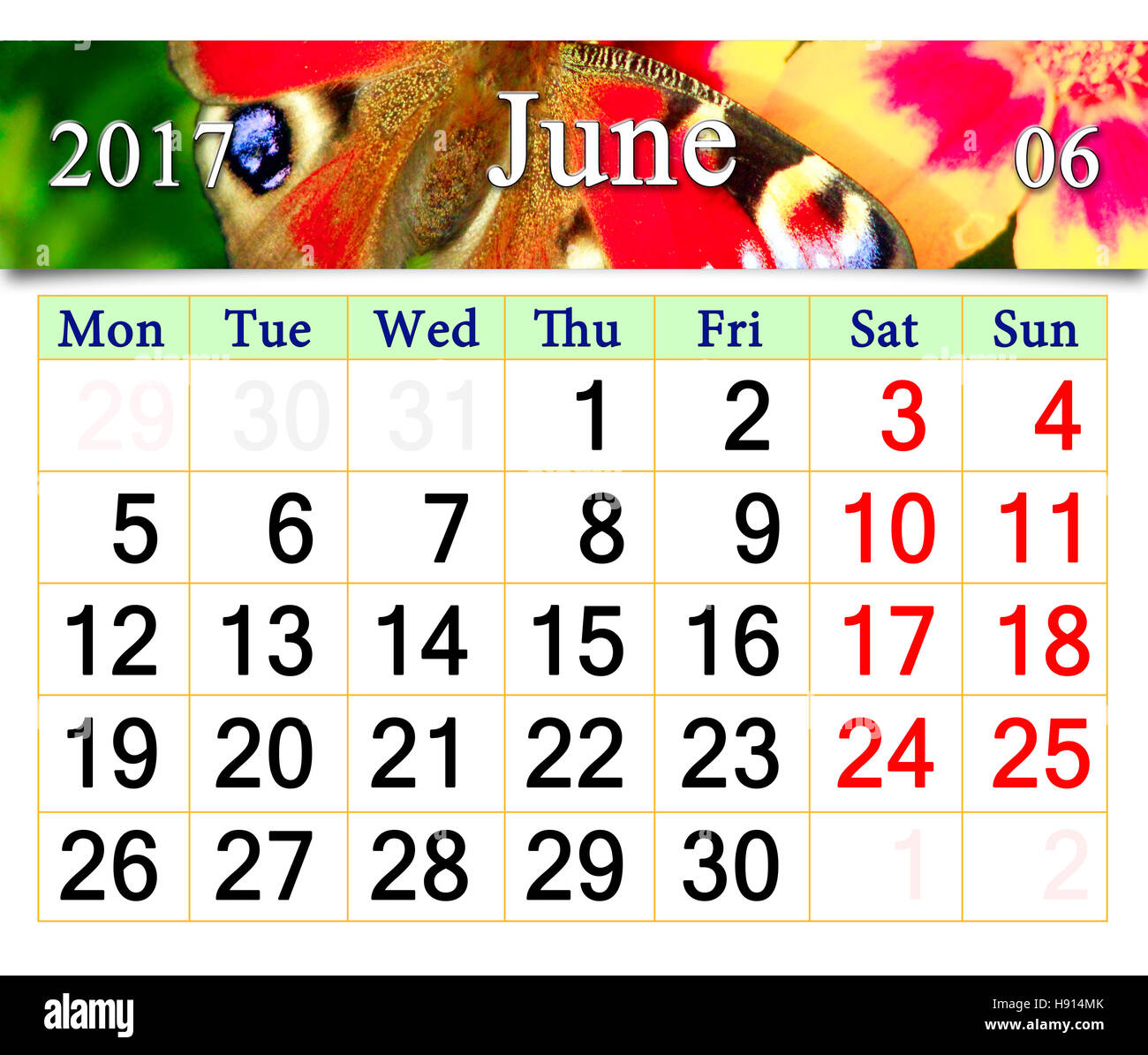 schöne Kalender für Juni 2017 mit Bild des Schmetterlings von Pfau Auge Stockfoto