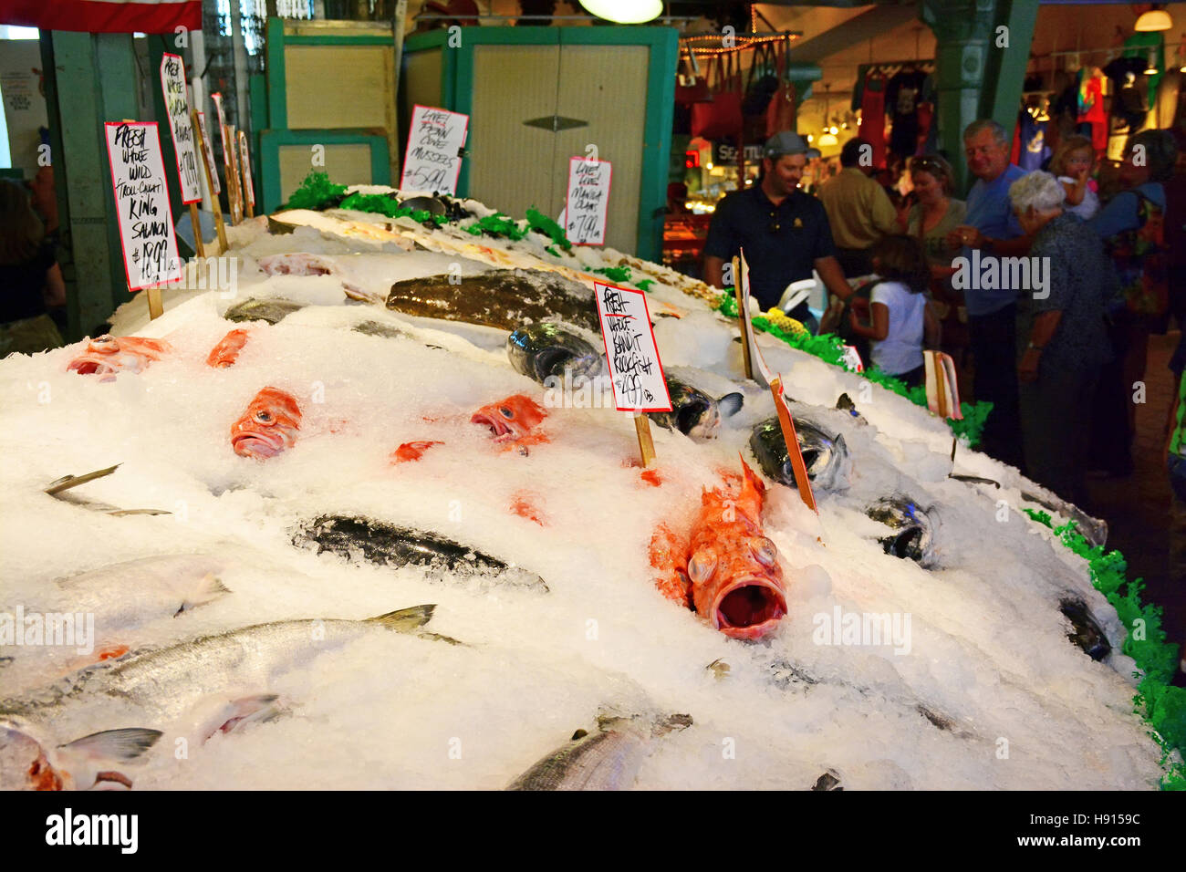 Hecht legen Fisch Markt, Seattle, Washington Stockfoto