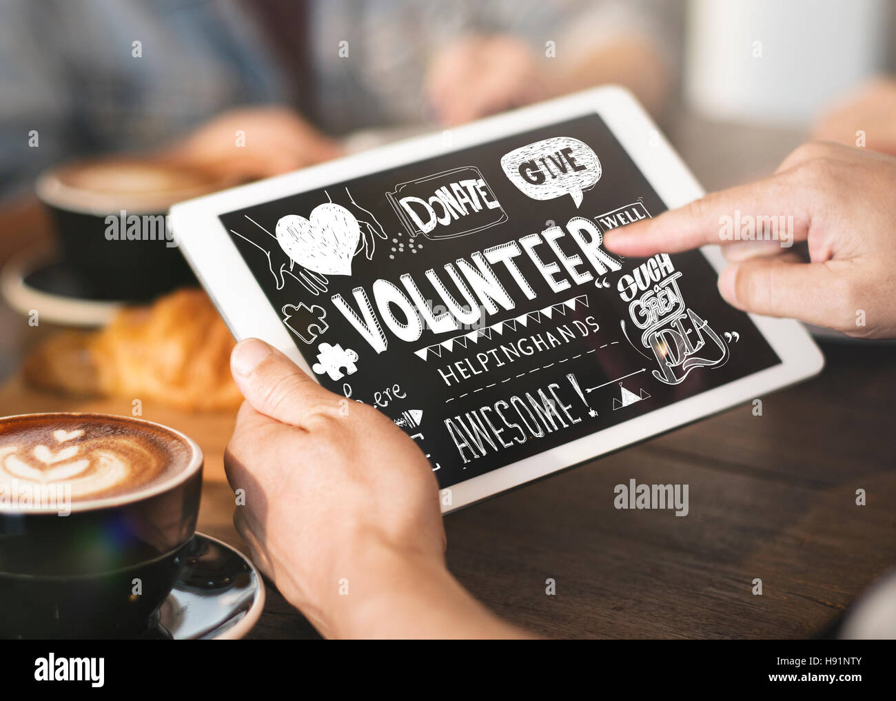 Freiwillige Spenden geben Nächstenliebe Konzept Stockfoto