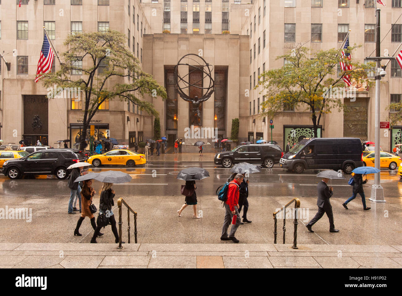 Rockefeller Center Statue des Atlas, Fifth Avenue, Manhattan, New York City, Vereinigte Staaten von Amerika. Stockfoto