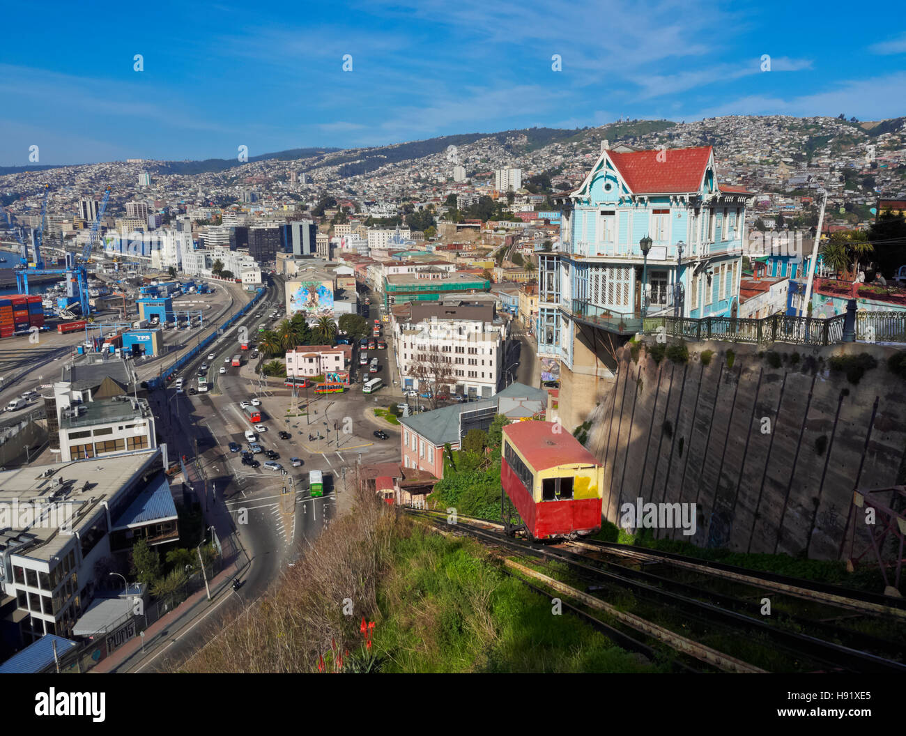 Chile, Valparaiso, Blick auf die Artilleria Funicular Railway. Stockfoto