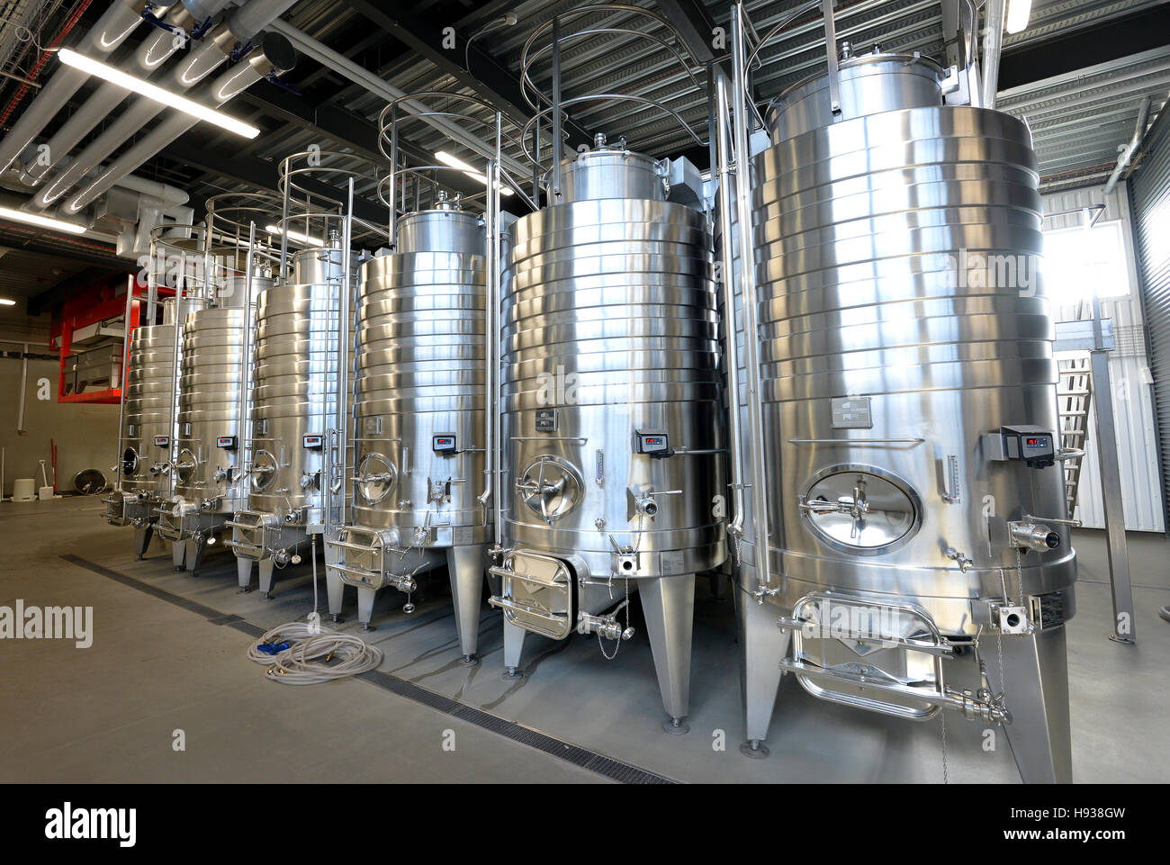 Edelstahl Weinherstellung stills Stockfoto