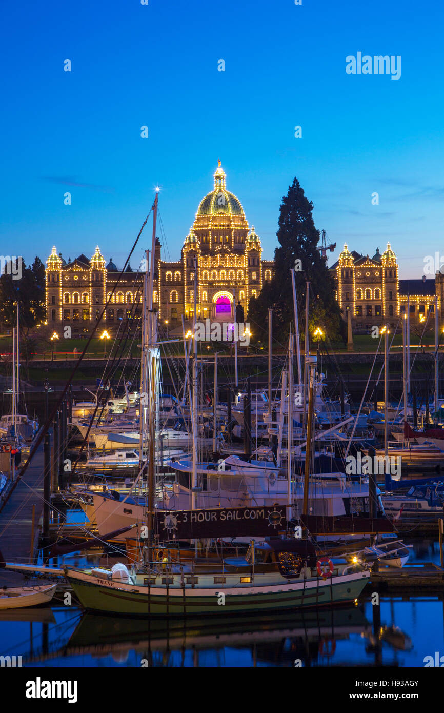 Parlament-Gebäude, Twilight, Victoria, Hafen, Vancouver Island, Britisch-Kolumbien, Kanada Stockfoto