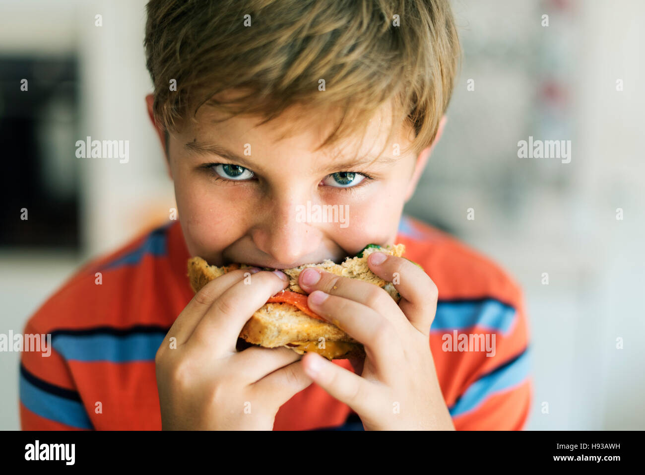 Kind Kinder Hunger Hunger Kid Sandwich-Konzept Stockfoto