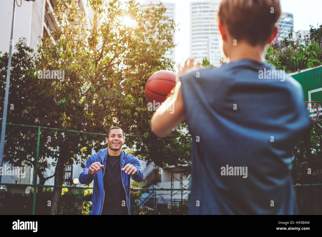 Basketball-Athlet Bounce Coaching Training-Play-Konzept Stockfoto