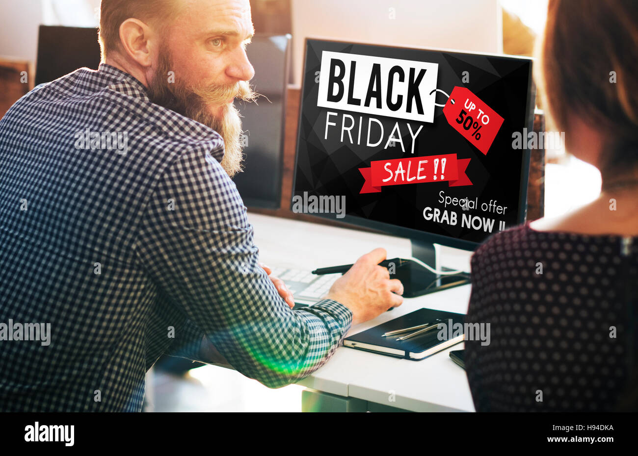 Black Friday-Rabatt-zum halben Preis-Promotion-Konzept Stockfoto