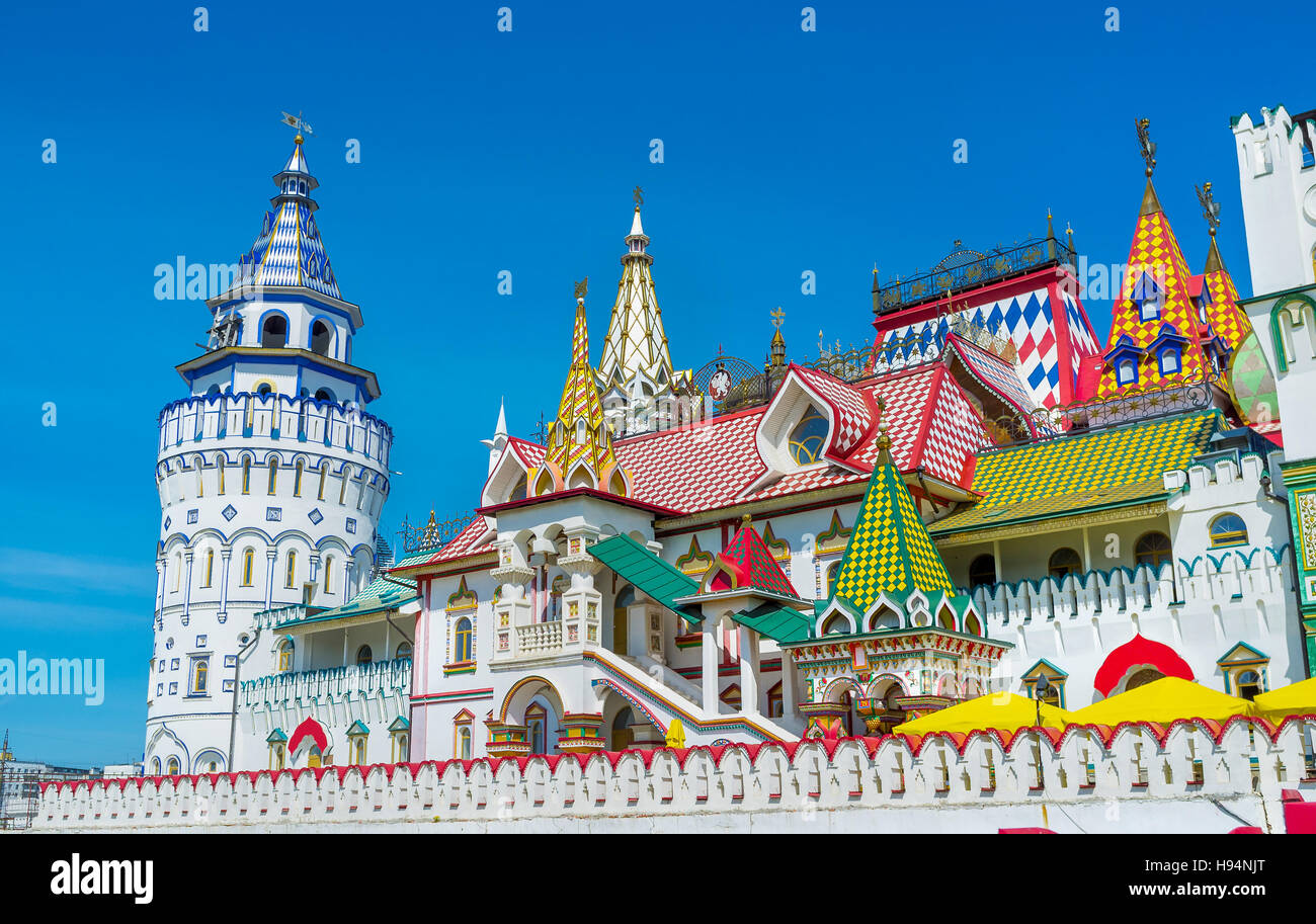 Der Izmailovsky Kreml ist eines der buntesten und interessante Sehenswürdigkeiten, darunter Museen, Restaurants, Messen und Märkte und viele andere ein Stockfoto