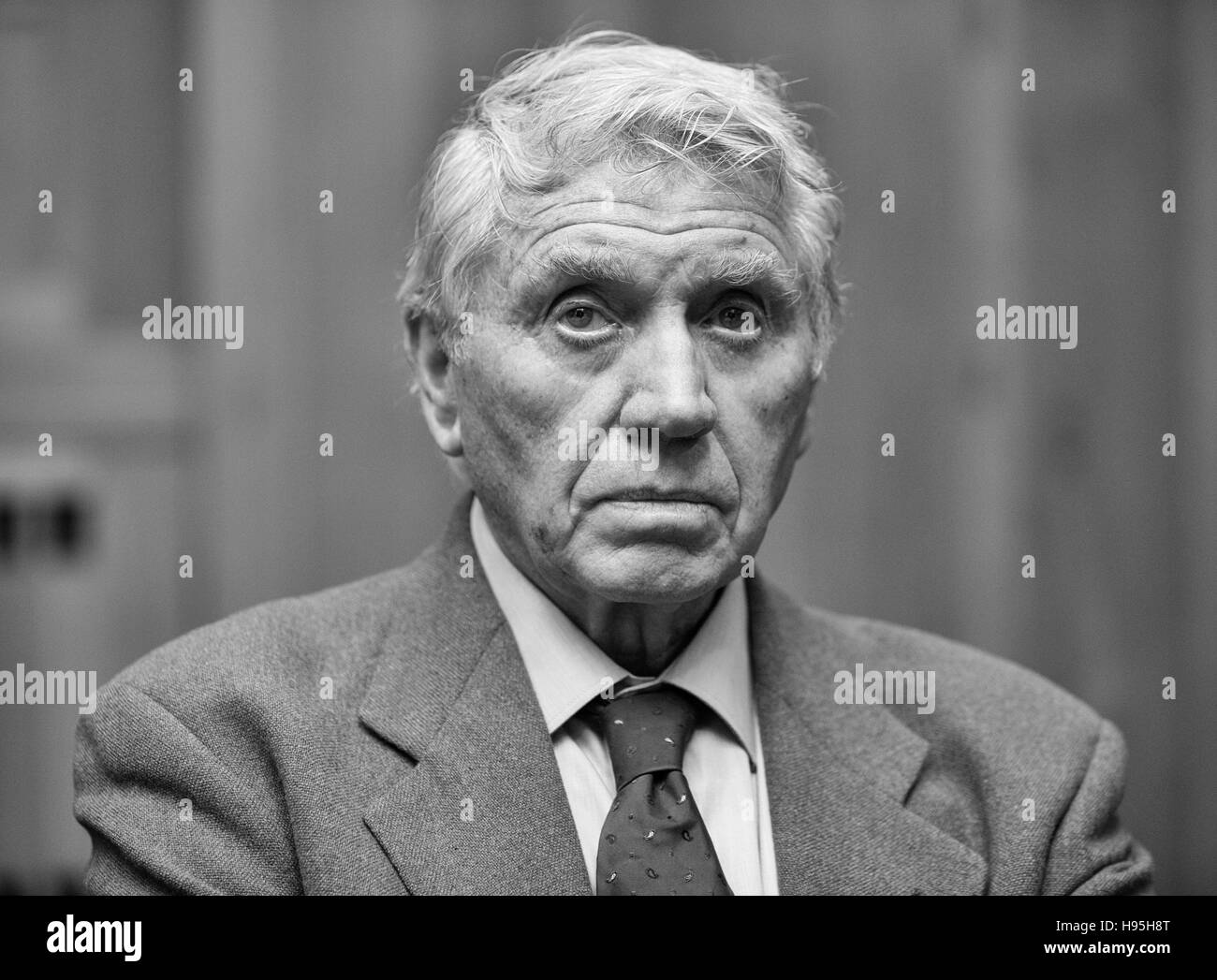 Legendären Fotografen, Don McCullin, in London, Fotowettbewerb zu beurteilen. Stockfoto