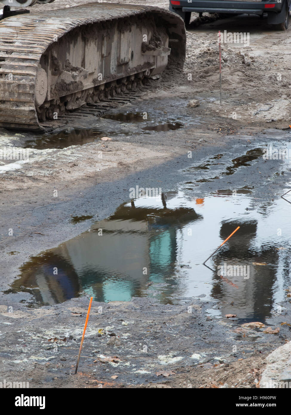 Berlin, Deutschland - 18. November 2016: ausgebrannten Bohren Ramme auf der Baustelle Cuvry-Straße / Schlesische Straße ich Stockfoto