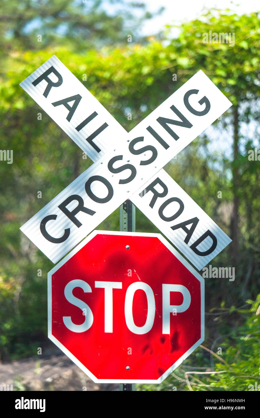 Railroad Crossing Zeichen Stockfoto
