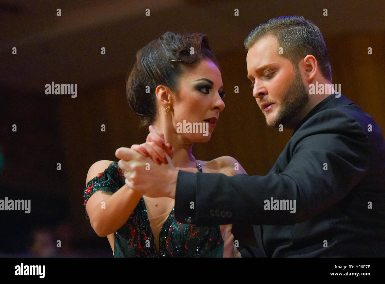 Buenos Aires, Argentinien. 28. August 2016. Tanzpaar Gerasimov Maksim und Vasileva Maria teilnehmen an den Tango Dance World Cup. Stockfoto