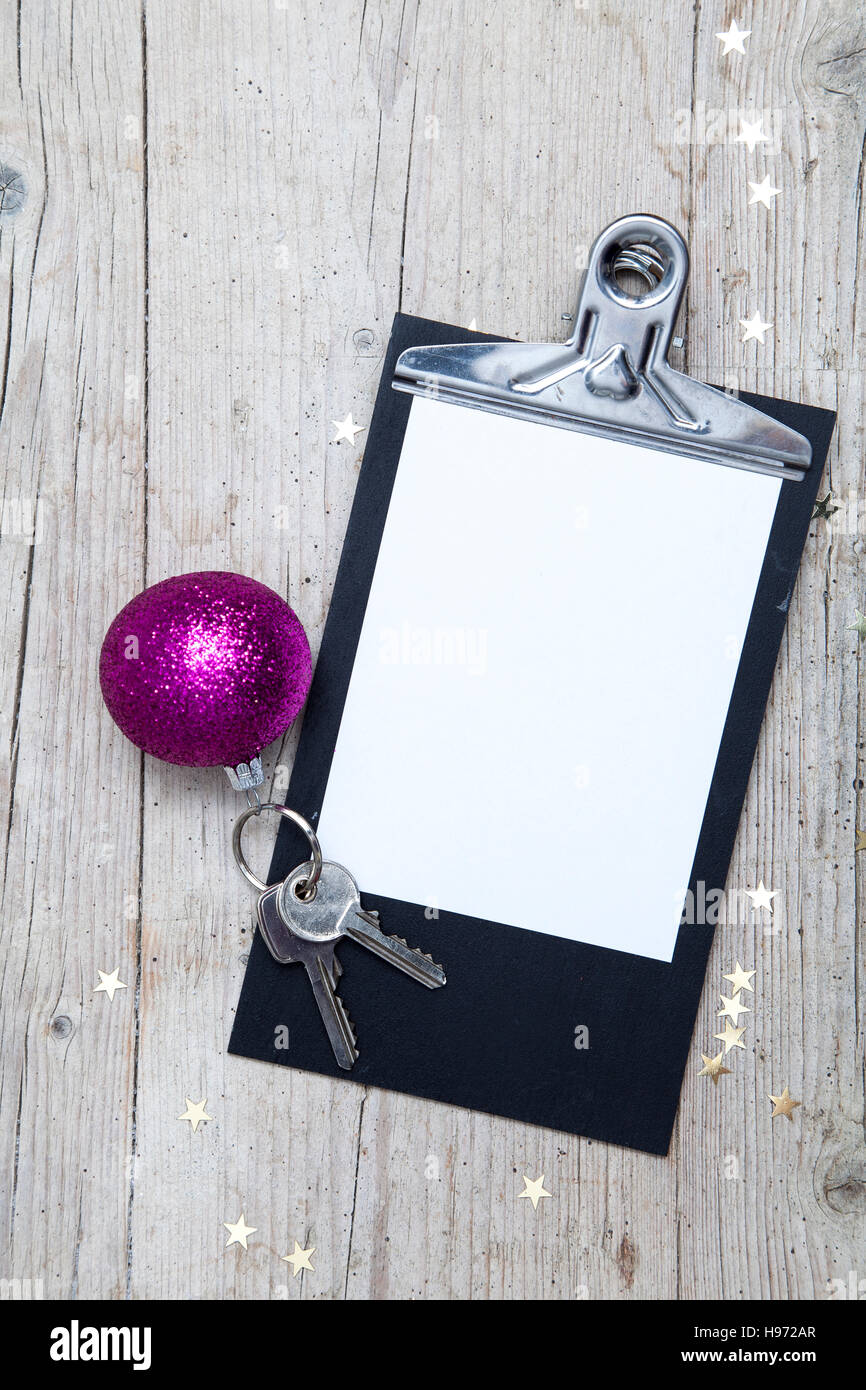 Kreative Weihnachten Hintergrund mit einem Schlüssel Stockfoto