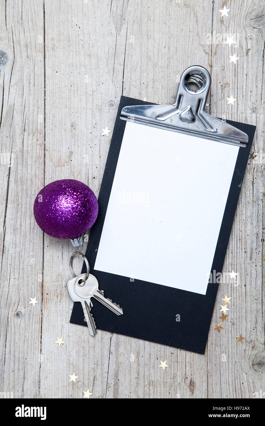 Kreative Weihnachten Hintergrund mit einem Schlüssel Stockfoto