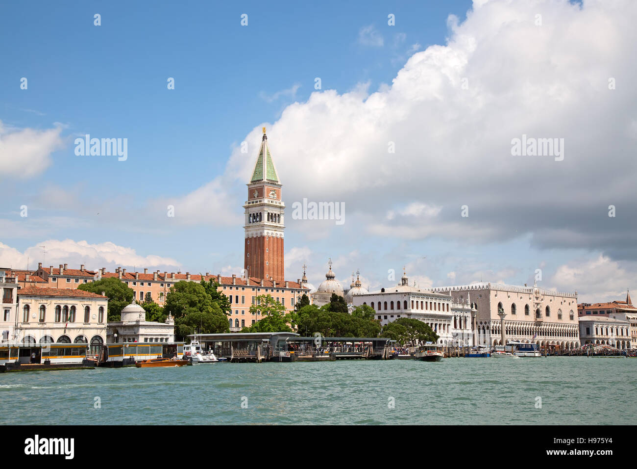 Glockenturm in der Stadt Venedig, Italien Stockfoto