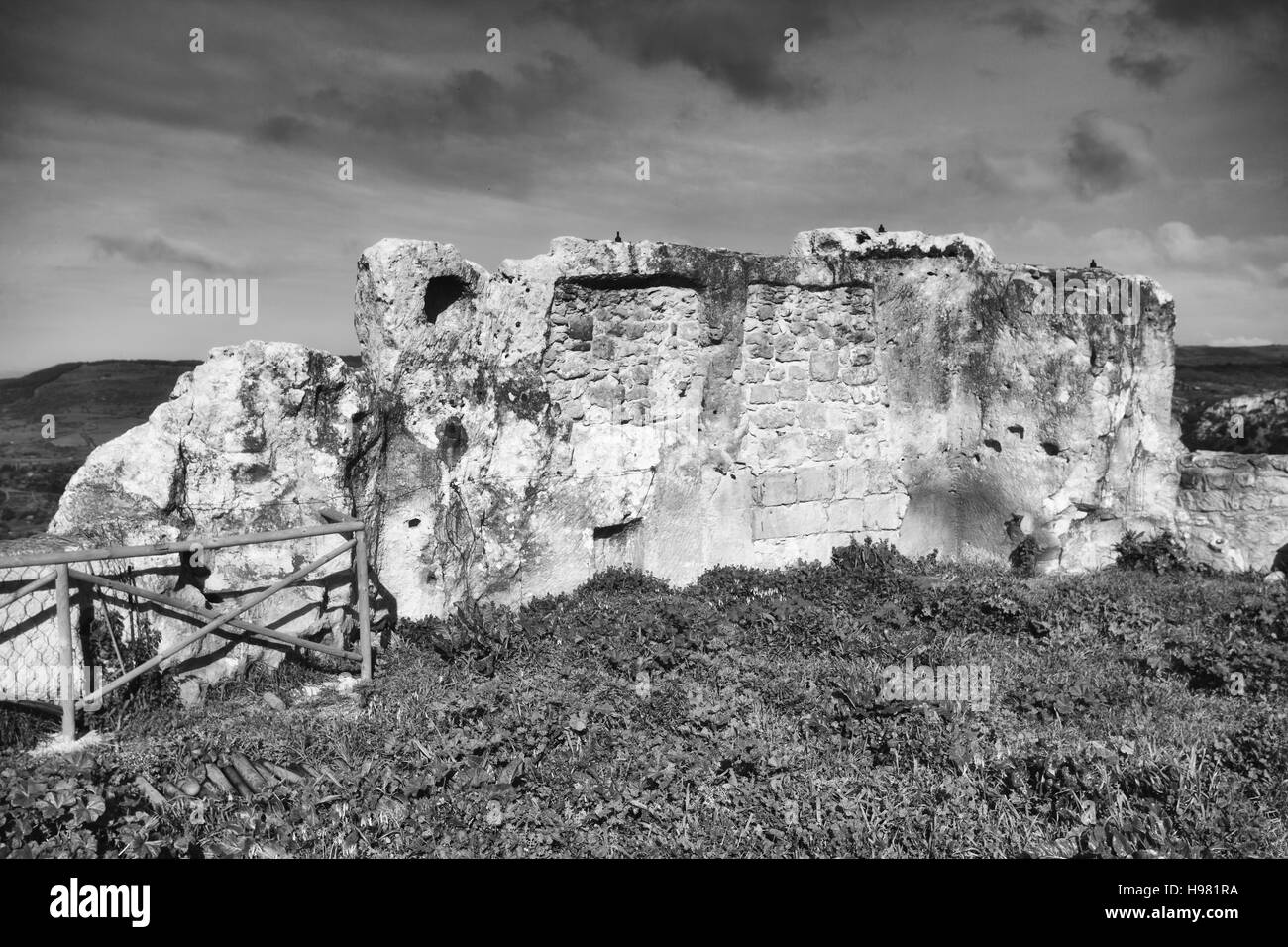 Ruinen und Details der mittelalterlichen Burg von Palazzolo Acreide. Sizilien Stockfoto