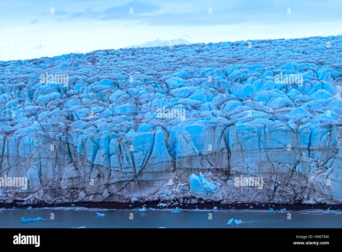 Stirnwand eines Gletschers Nansen. Nördliche Insel Nowaja Semlja Stockfoto