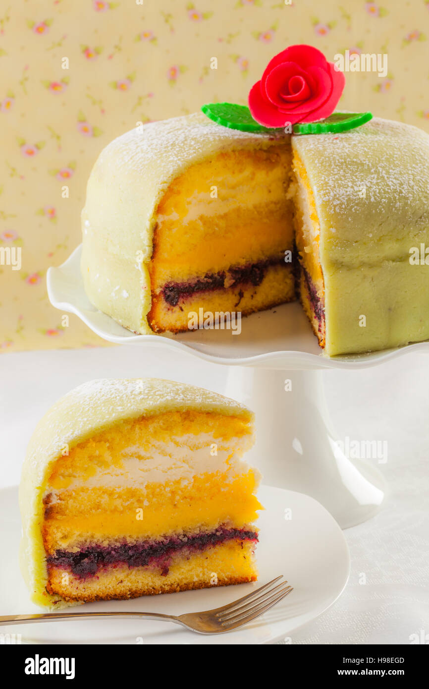 Schwedische prinzessin kuchen -Fotos und -Bildmaterial in hoher ...