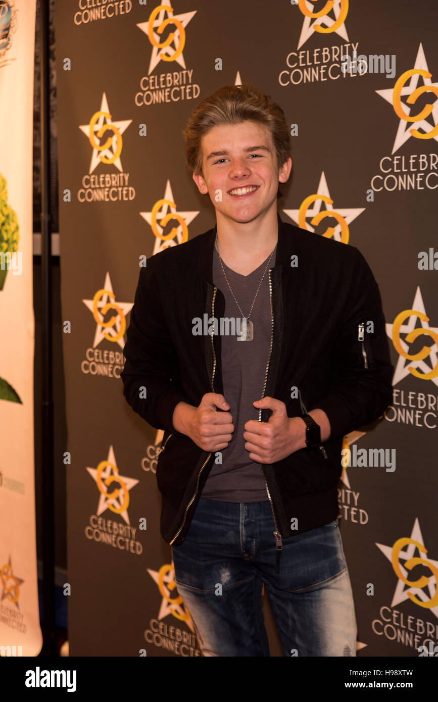 Los Angeles, USA. 19. November 2016. Sean Ryan Fox kommt bei Celebrity verbunden 2016 Luxury Gifting Suite Honoring The American Music Awards®! 19. November 2016 in Holllywood, Kalifornien. Bildnachweis: Das Foto Zugang/Alamy Live-Nachrichten Stockfoto