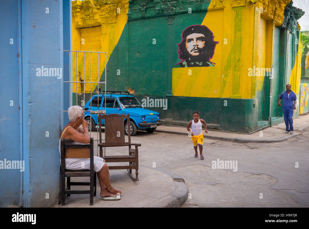 Havanna, Kuba: Straßenszene in Alt-Havanna Stockfoto
