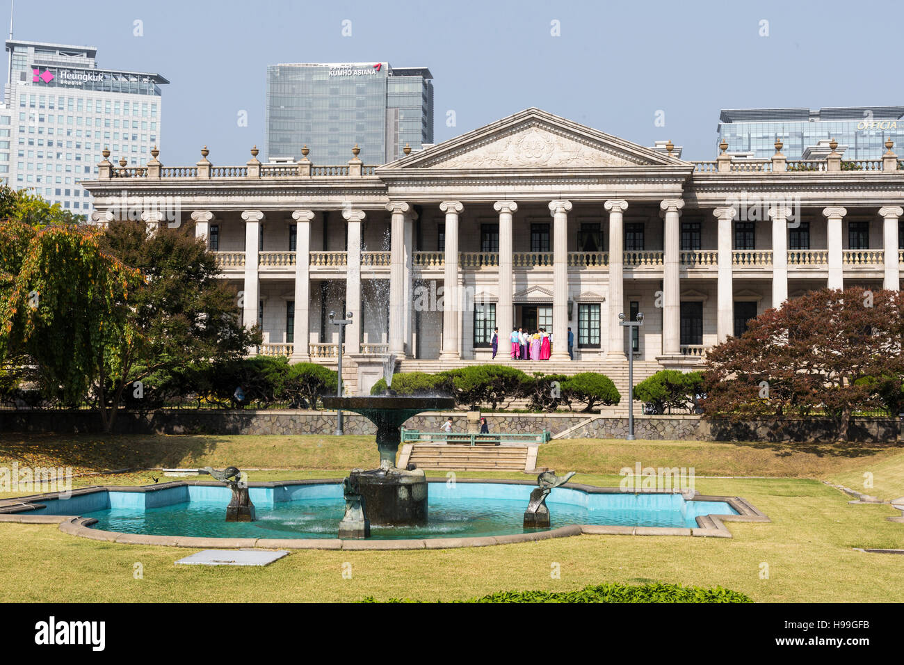 SEOUL - 21. Oktober 2016: Deoksugung Palast in Seoul, Südkorea. Es ist auch bekannt als Gyeongun-Gung oder Deoksu Palast Stockfoto