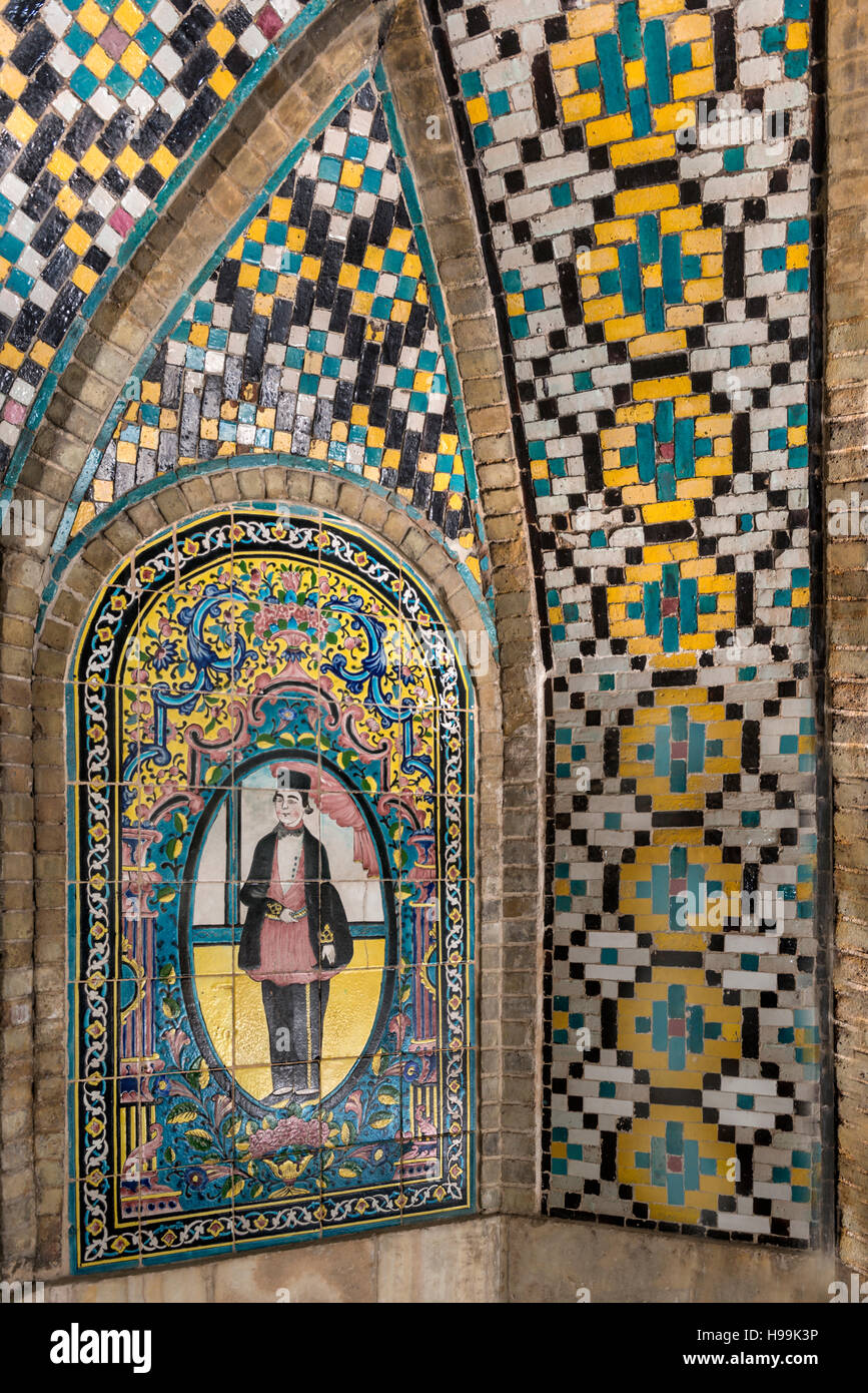 Bunte Fliesen Details bei Golestan Palast Teheran, Iran Stockfoto