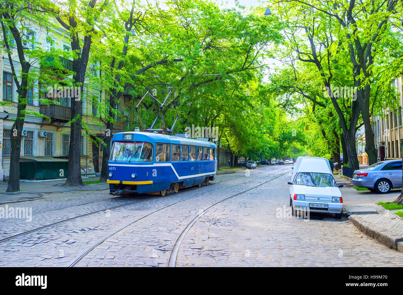 Straßenbahnen in Odessa sind alt und laut, aber immer noch so beliebt bei den Einheimischen Stockfoto