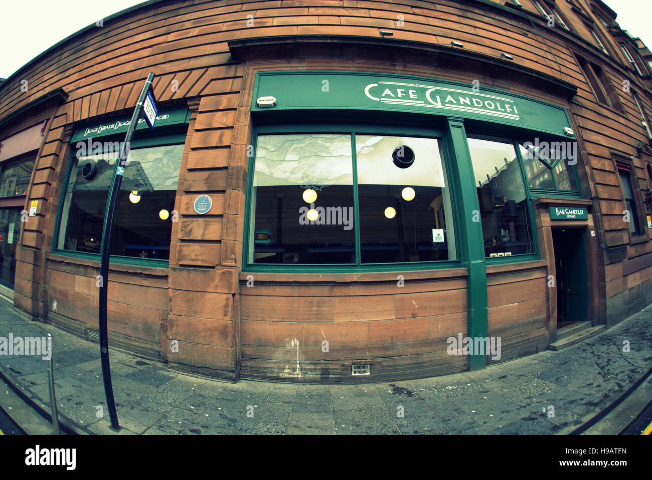 Fisheye Aufnahme von Cafe Gandolfi Restaurant, Glasgow, Schottland, UK Stockfoto