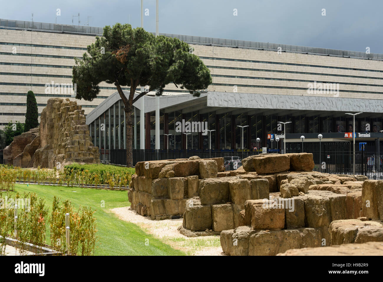 Servianische mauer Fotos und Bildmaterial in hoher Auflösung Alamy