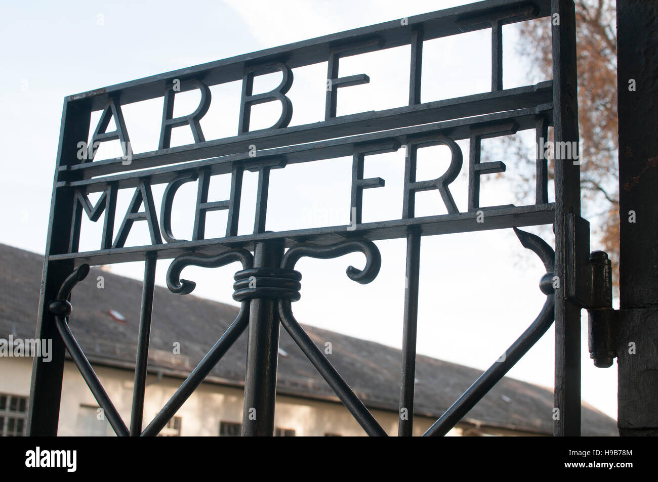 Die Tore des Konzentrationslagers Dachau. Stockfoto