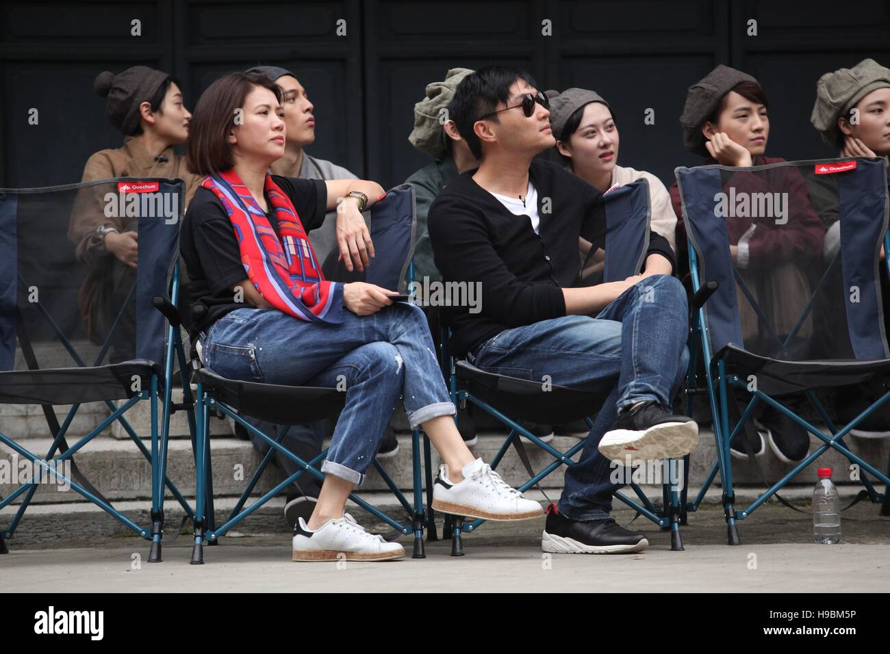 Shanghai, China. 21. November 2016. Julian Cheung besucht Hunan TV-Reality-Show in Shanghai, China am 21. November 2016. © TopPhoto/Alamy Live-Nachrichten Stockfoto