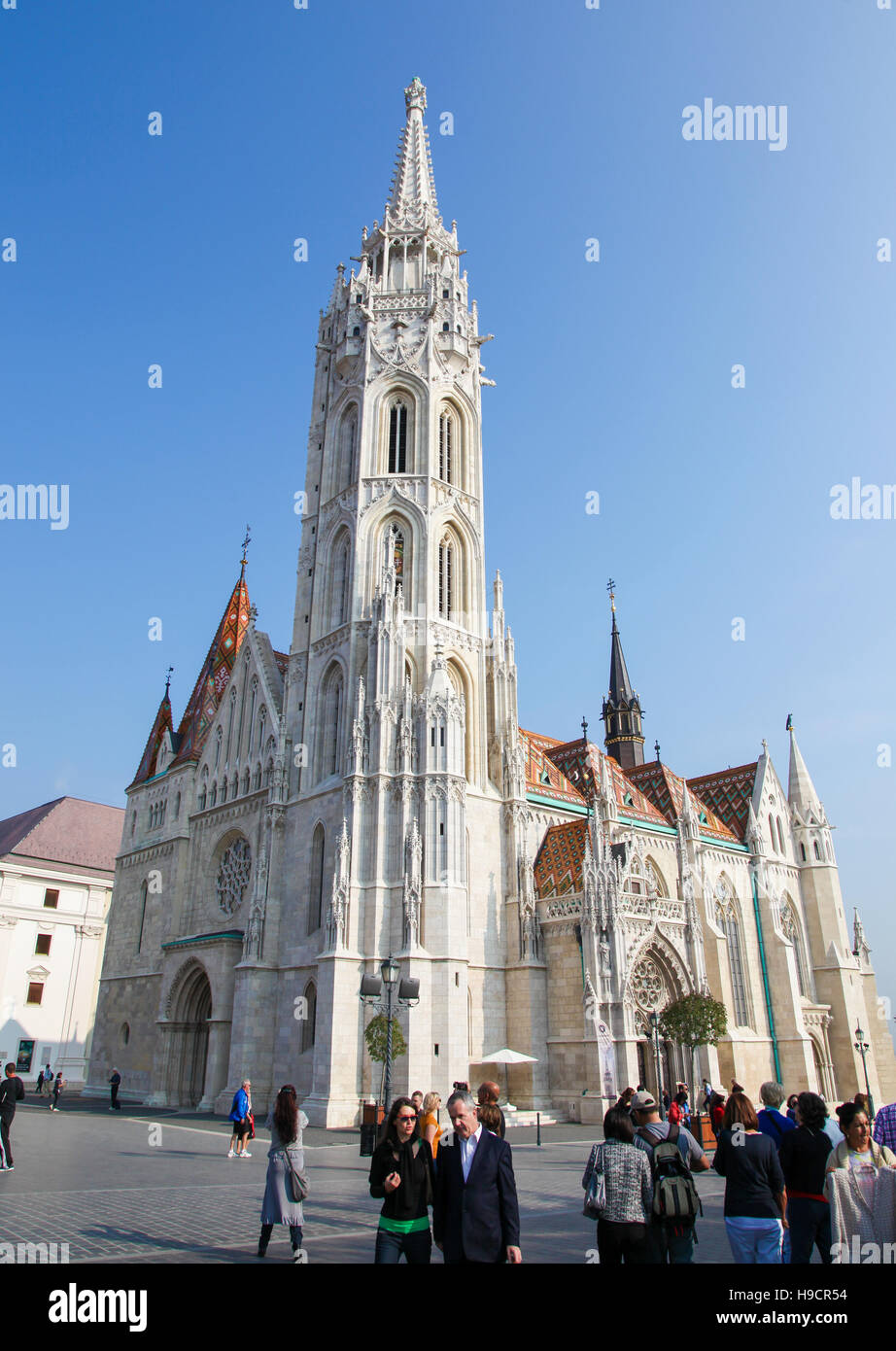Matthias Kirche ist eine römisch-katholische Kirche in Budapest, Ungarn, das Herzstück Budaers Burgviertel Stockfoto