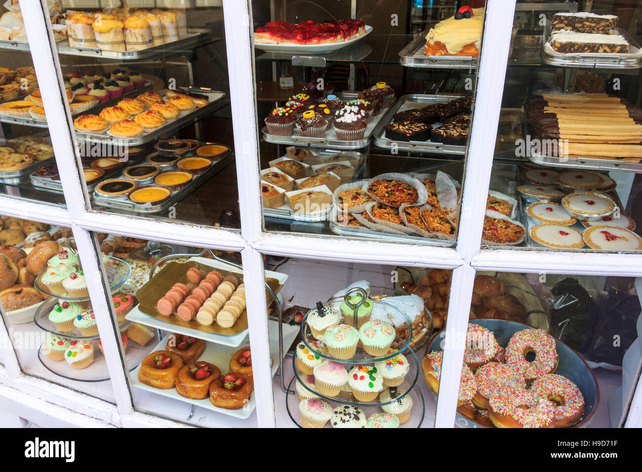 Die Schaufenster des Highgate Vorratsraum, eine Konditorei und Patisserie in Highgate, London, UK Stockfoto