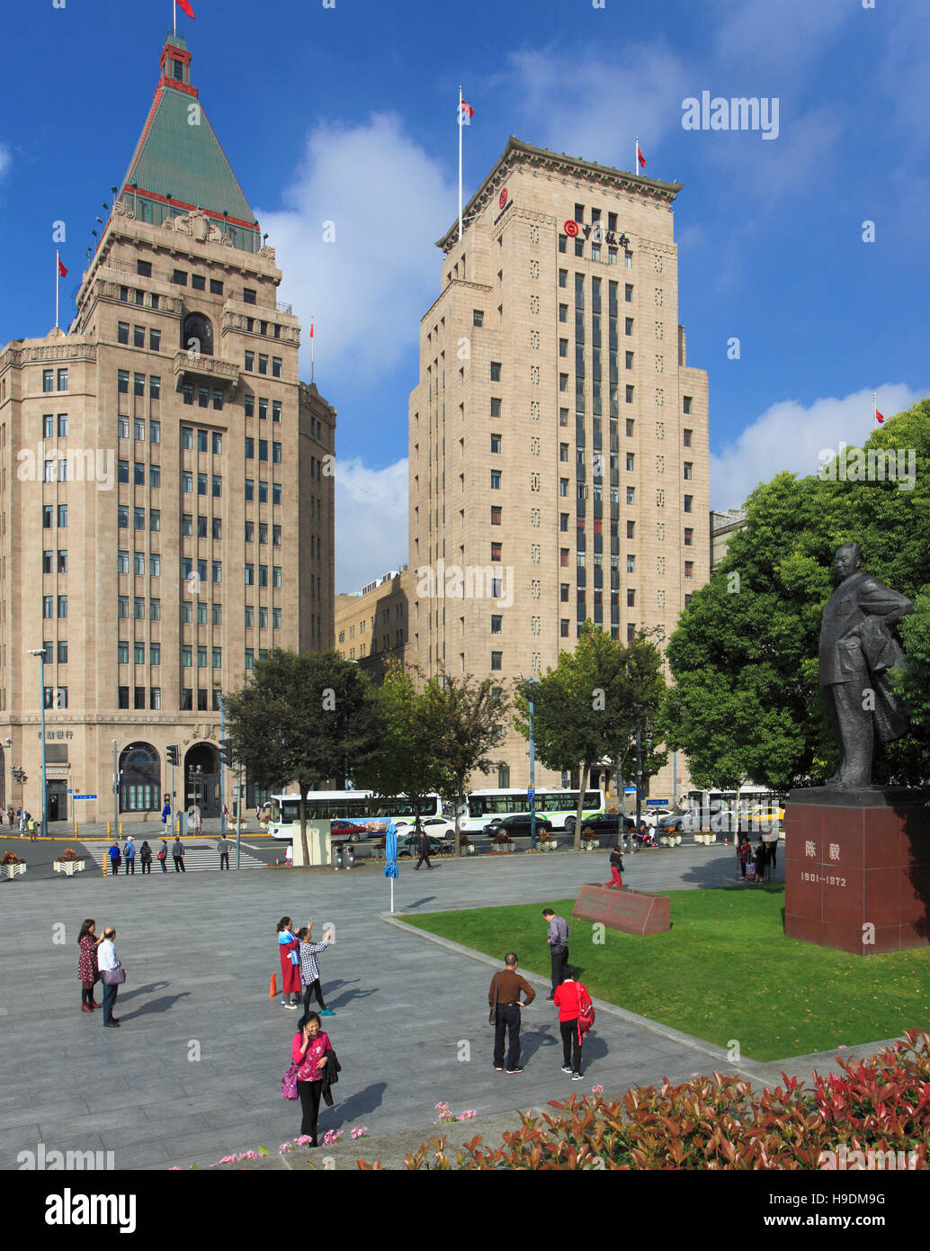 China, Shanghai, Bund, Peace Hotel, Bank of China, historische Architektur, Stockfoto