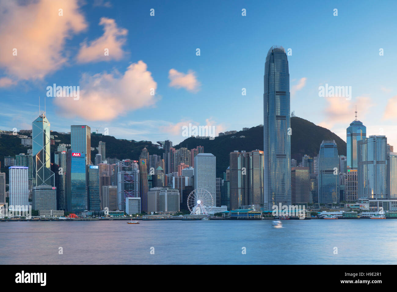 Blick auf die Skyline von Hong Kong Island, Hongkong, China Stockfoto