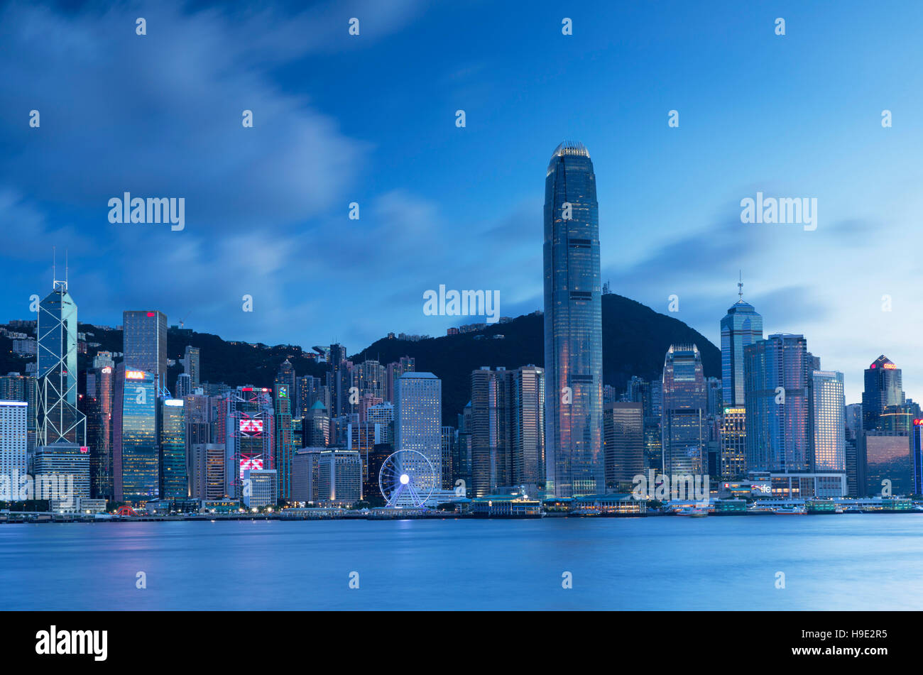 Blick auf die Skyline von Hong Kong Island, Hongkong, China Stockfoto