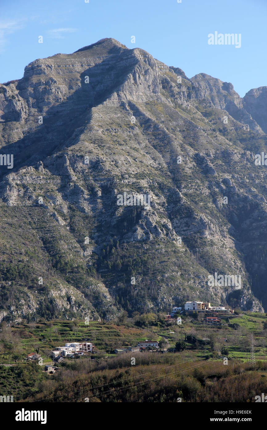 Santa Maria del Castello und Monte Conocchia Amalfiküste Kampanien Italien Stockfoto