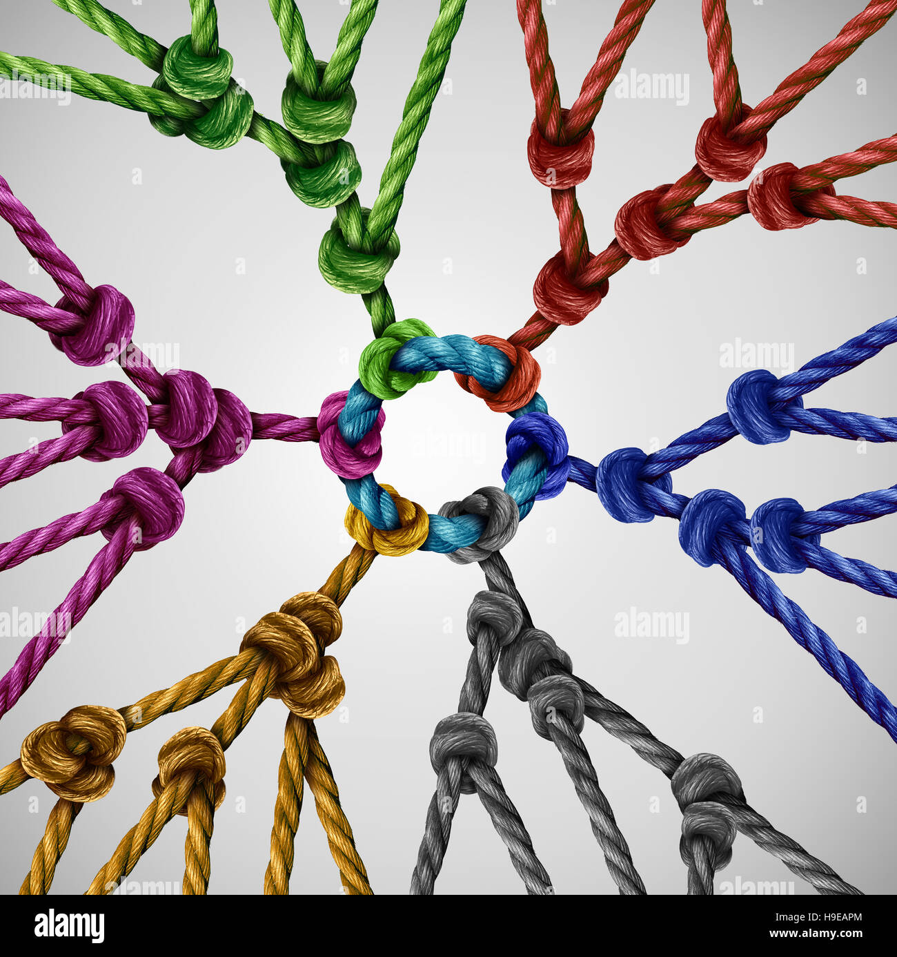 Team Gruppen als einzelne gemischte Teams zusammenkommen Netzwerkverbindung zu einem zentralen Punkt als eine abstrakte Kommunikationskonzept mit verknüpften Seile Stockfoto