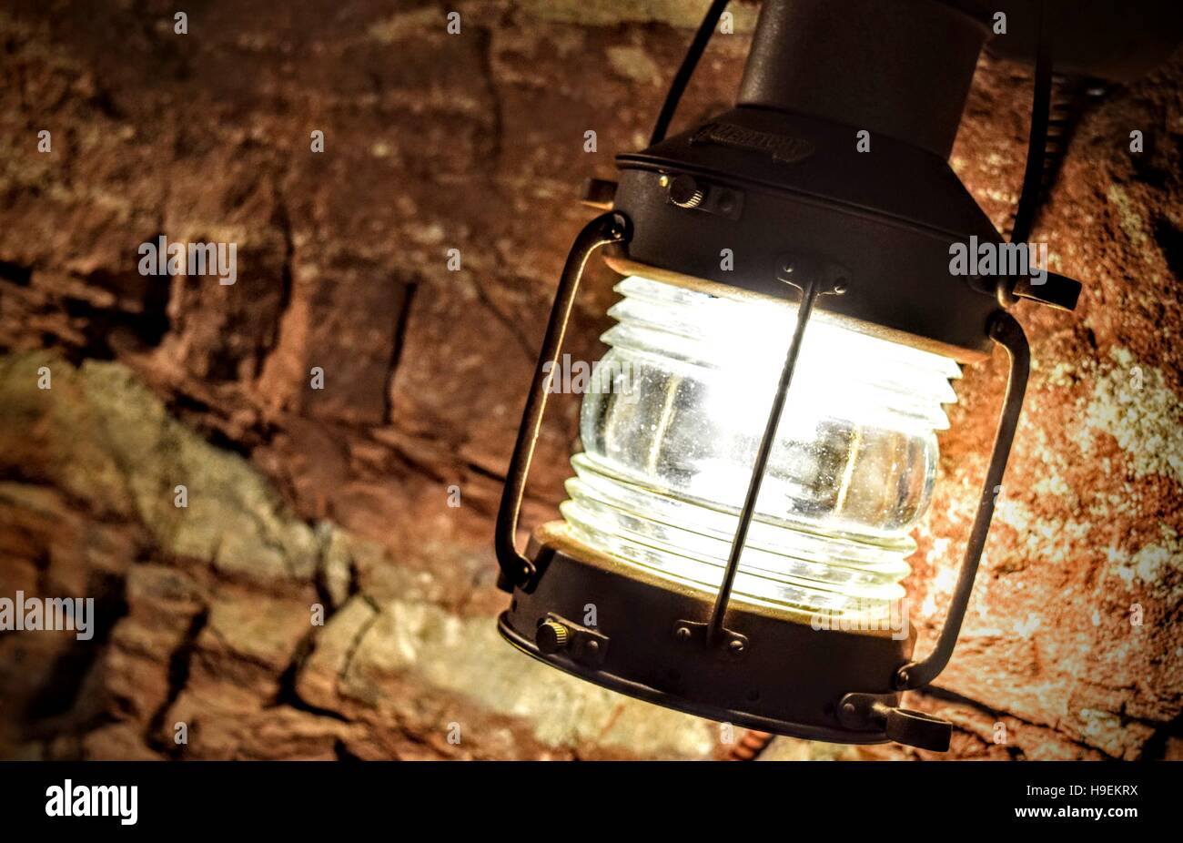Alten Licht in einem Bergbau-Schacht. Stockfoto
