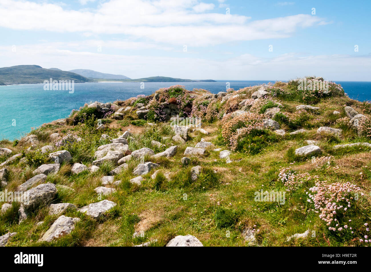 Die Überreste von Dun Sgurabhal im Norden der Insel Barra, in den äußeren Hebriden. Stockfoto