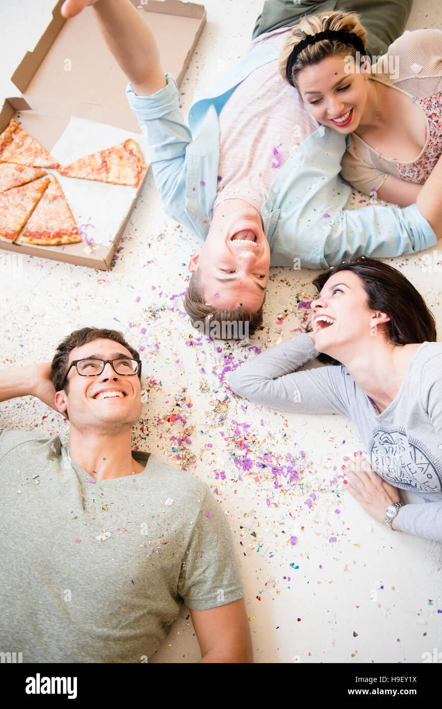 Cardboard Confetti Stockfotos Und Bilder Kaufen Alamy