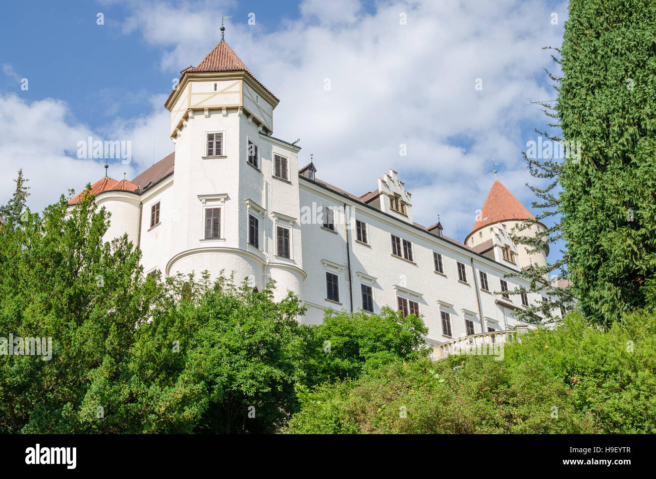 Benešov, Tschechien - 12. Juli 2013: historische Schloss oder Burg Konopiste, letzter Wohnsitz von Erzherzog Franz Ferdinand von Österreich Stockfoto