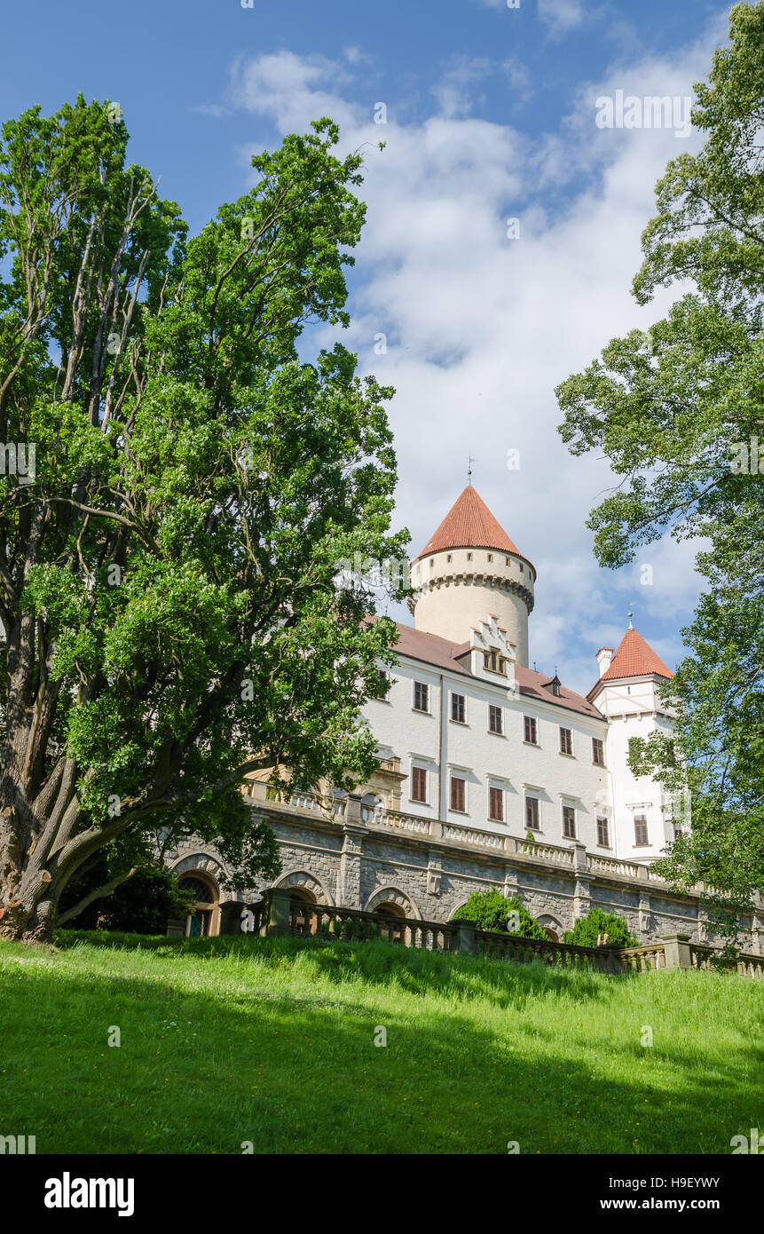 Benešov, Tschechien - 12. Juli 2013: historische Schloss oder Burg Konopiste, letzter Wohnsitz von Erzherzog Franz Ferdinand von Österreich Stockfoto
