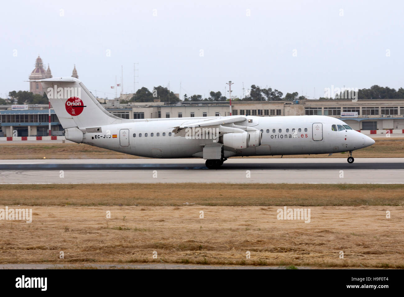 Orionair British Aerospace BAe-146-300 [EG-JVO] Landebahn 13. Stockfoto