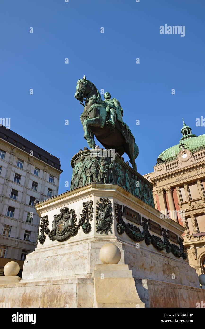 Belgrad, Serbien. Prinz Mihailo Denkmal auf dem Platz der Republik. Stockfoto