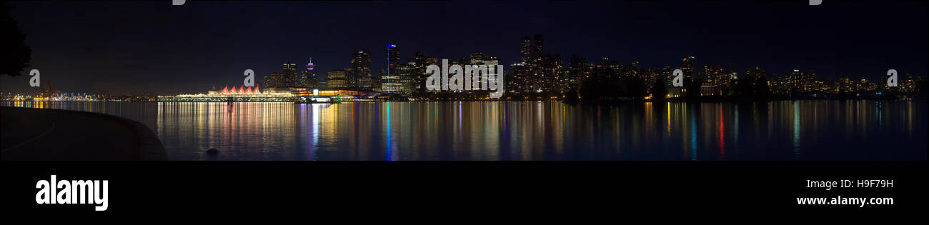 Vancouver Skyline Panorama Nacht Stockfoto