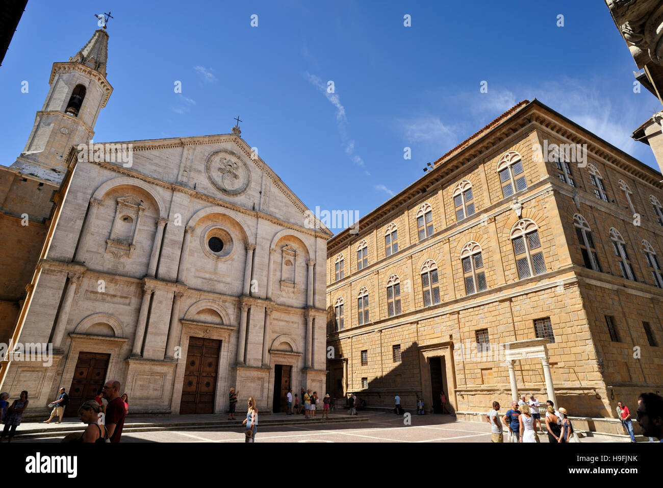 Italien, Toskana, Pienza, Piazza Pio II, Dom und Palazzo piccolomini