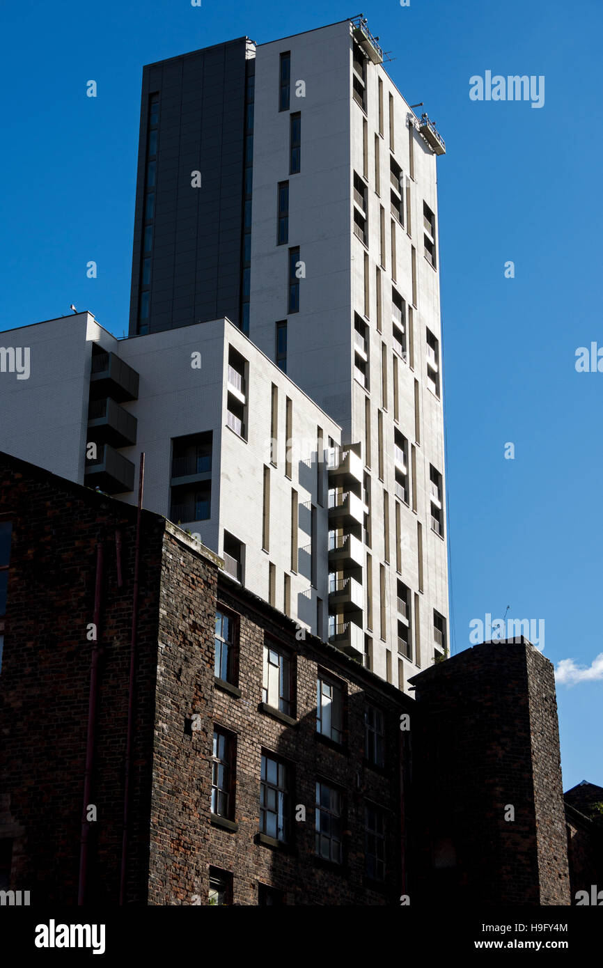 Die Hotspur-Presse-Gebäude und das Cambridge Street Apartment block, Manchester, England, UK Stockfoto