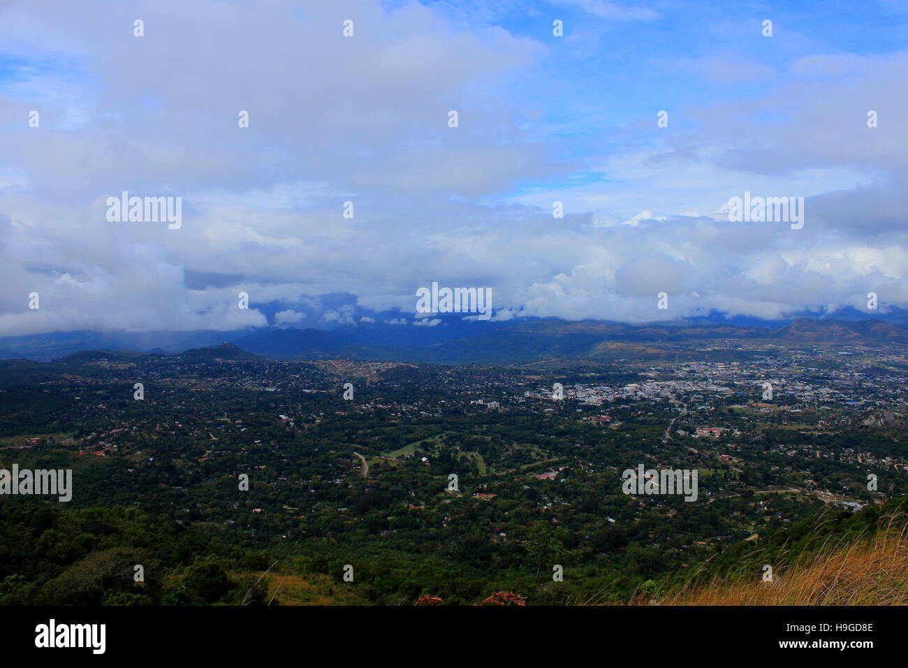 Blick auf die östlichen Hochland von Simbabwe aus Cecilkop außerhalb der Stadt Mutare Bild im Querformat mit Kopie Raum gesehen Stockfoto